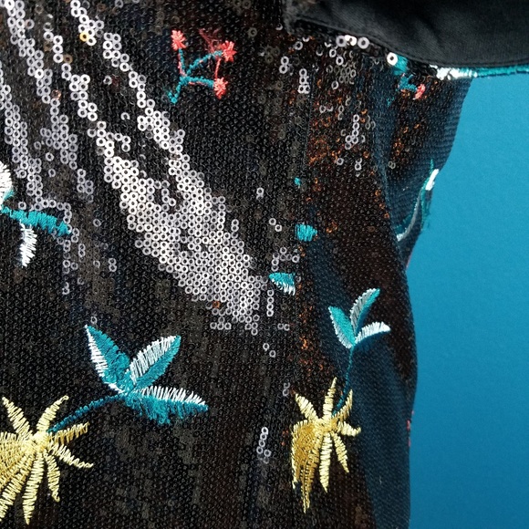 🆕️💐 NEW LOOK Caspian Embroidered Sequin Dress // (NWOT) - Picture 4 of 4